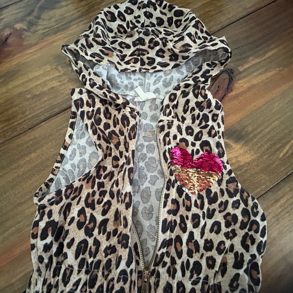 ✨Self Esteem Leopard Print Vest with Heart Patch
